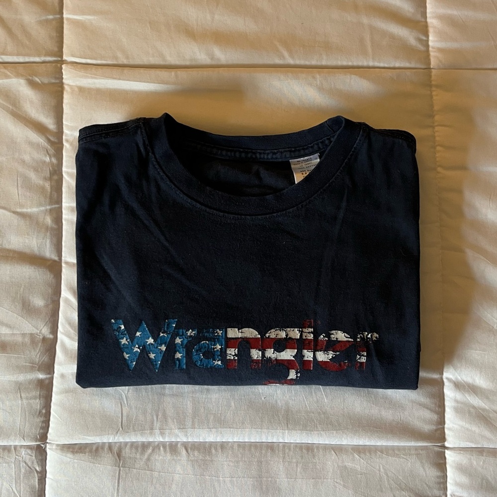 Wrangler, American Flag, Long sleeve top! In almost brand new condition :)